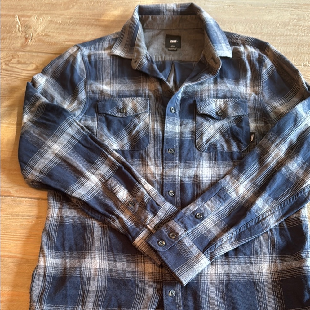 Vans Blue and Gray Plaid Shirt
Classic fit